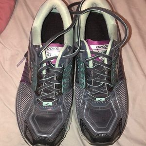 BROOKS RUNNING SHOES